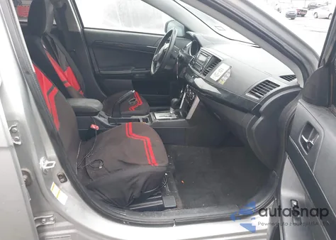 2016 Mitsubishi Lancer Es z USA, uszkodzony, nr VIN JA32U2FU8GU002129